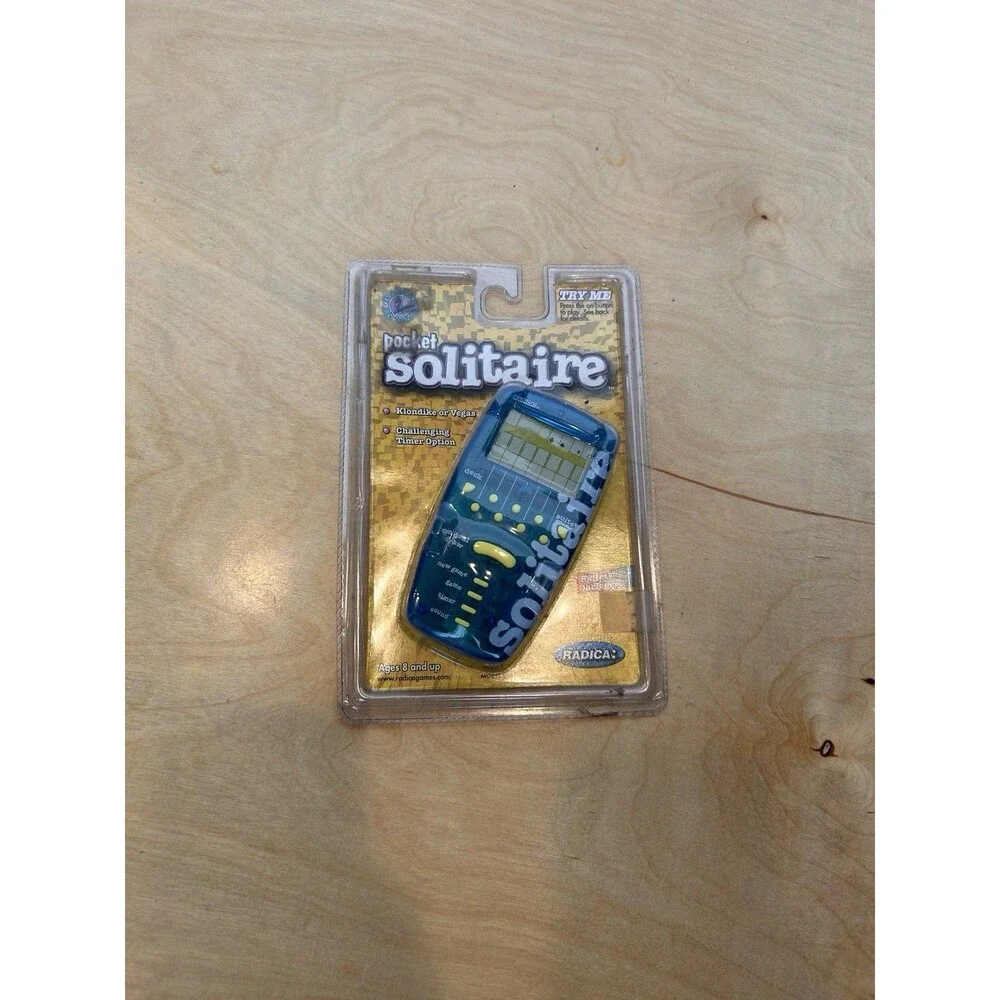 Radica Pocket Solitaire Electronic Handheld Game 2-in-1 Klondike Vegas Works
